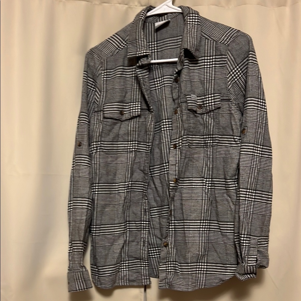 Women’s Small Columbia Black and Gray Plaid Shirt